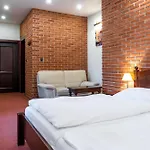 Hotel Wellness Gondola 4*