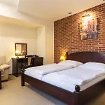 Wellness Hotel Gondola 4*
