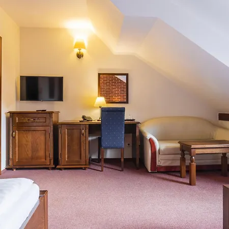 Wellness Gondola 4* Plzeň