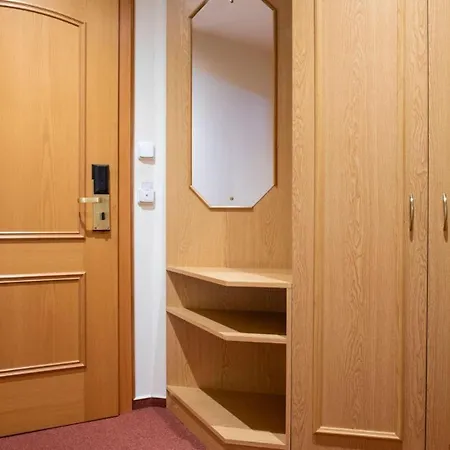 Wellness Hotel Gondola 4*