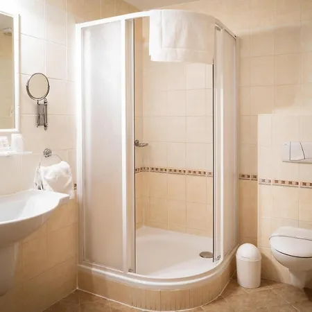 Wellness Hotel Gondola Hotel 4*