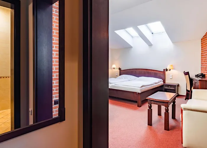 Отель Wellness Hotel Gondola Пльзень