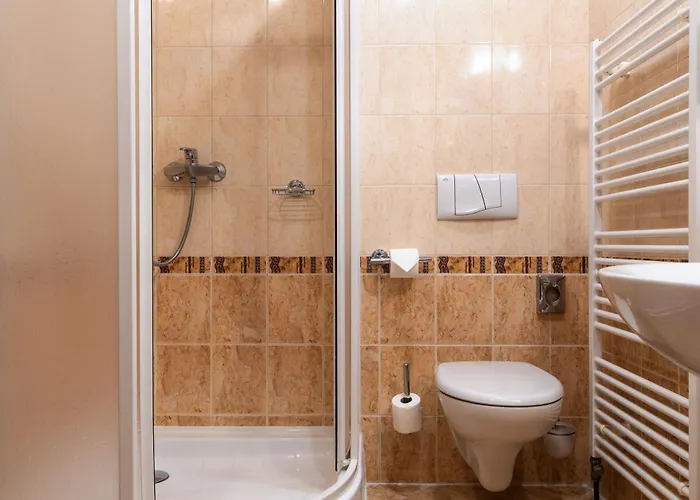 Отель Wellness Hotel Gondola