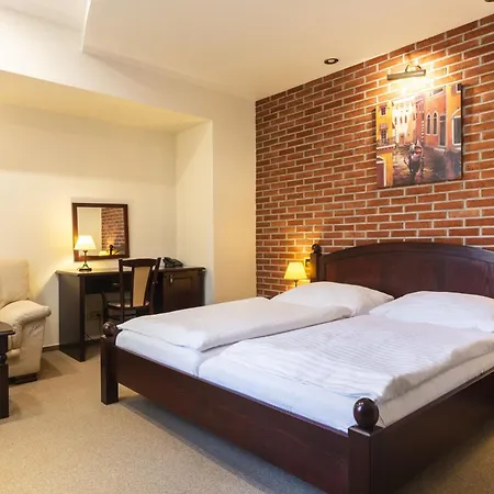 Wellness Hotel Gondola 4*